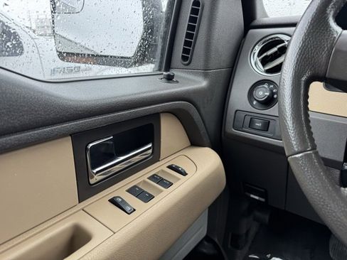 Used 2013 Ford F150 XLT w/ Luxury Equipment Group image 27
