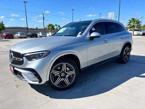 New 2026 Mercedes-Benz GLC 300 4MATIC image 3