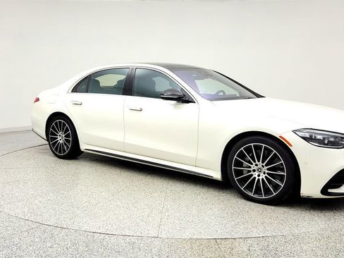 Used 2021 Mercedes-Benz S 580 4MATIC Sedan w/ AMG Line image 3