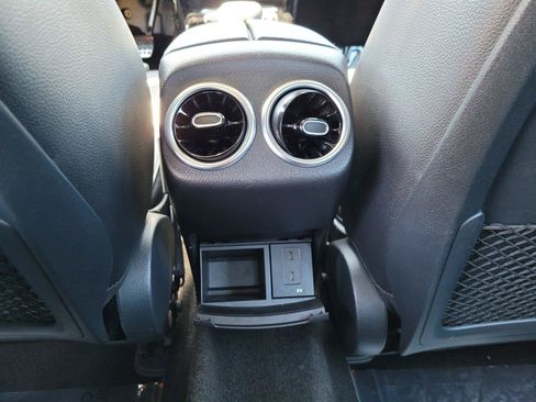 Used 2020 Mercedes-Benz CLA 250 image 18