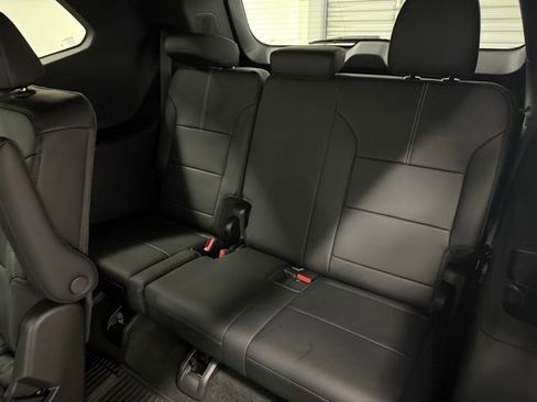 New 2026 GMC Acadia Elevation w/ Elevation Premium Package FWD image 17
