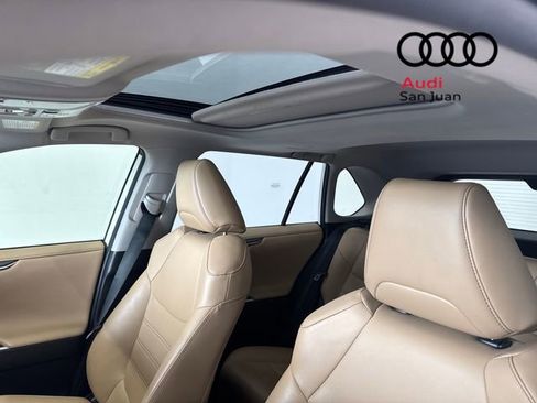 Used 2020 Toyota RAV4 Limited image 15