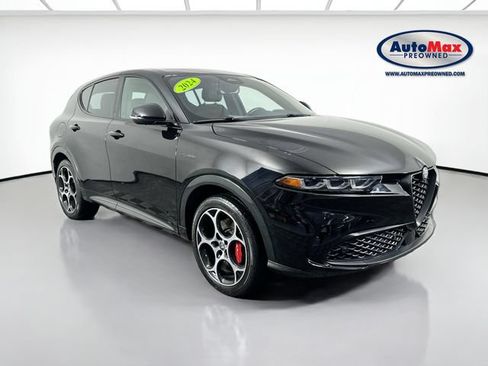Used 2024 Alfa Romeo Tonale Veloce AWD/4WD image 1