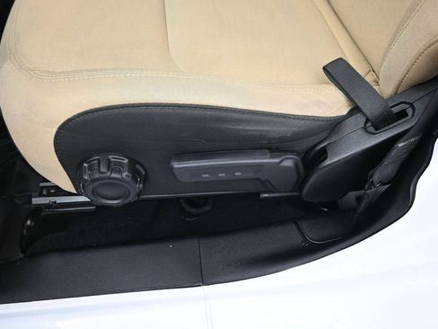 Used 2022 Jeep Wrangler Unlimited Sport AWD/4WD image 23