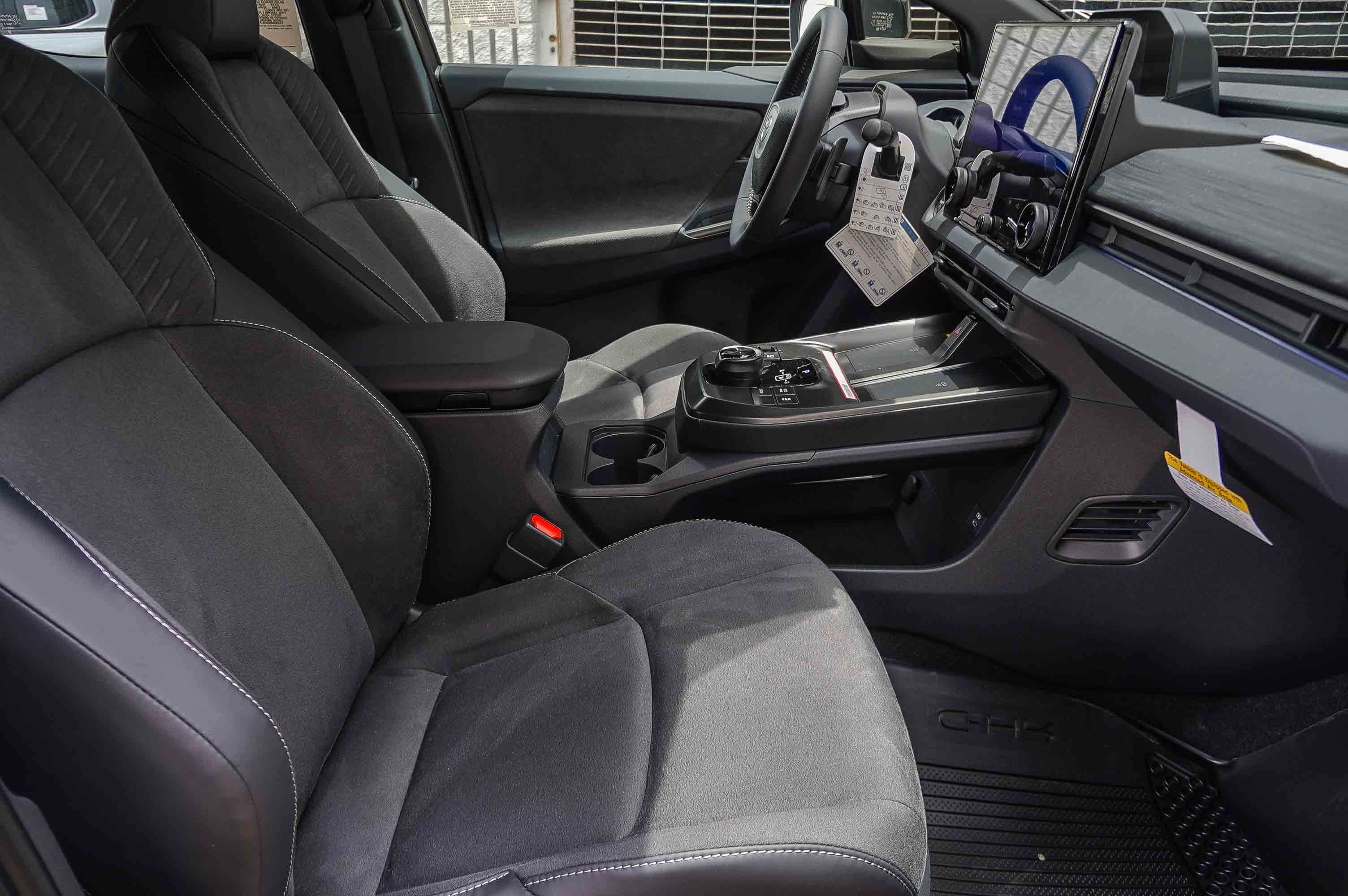 New 2026 Toyota C-HR AWD/4WD image 21