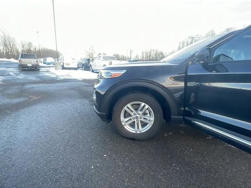 Used 2023 Ford Explorer XLT w/ Class IV Trailer Tow Package image 23