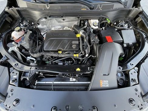 Certified 2025 Chevrolet Trax RS w/ Sunroof Package image 20