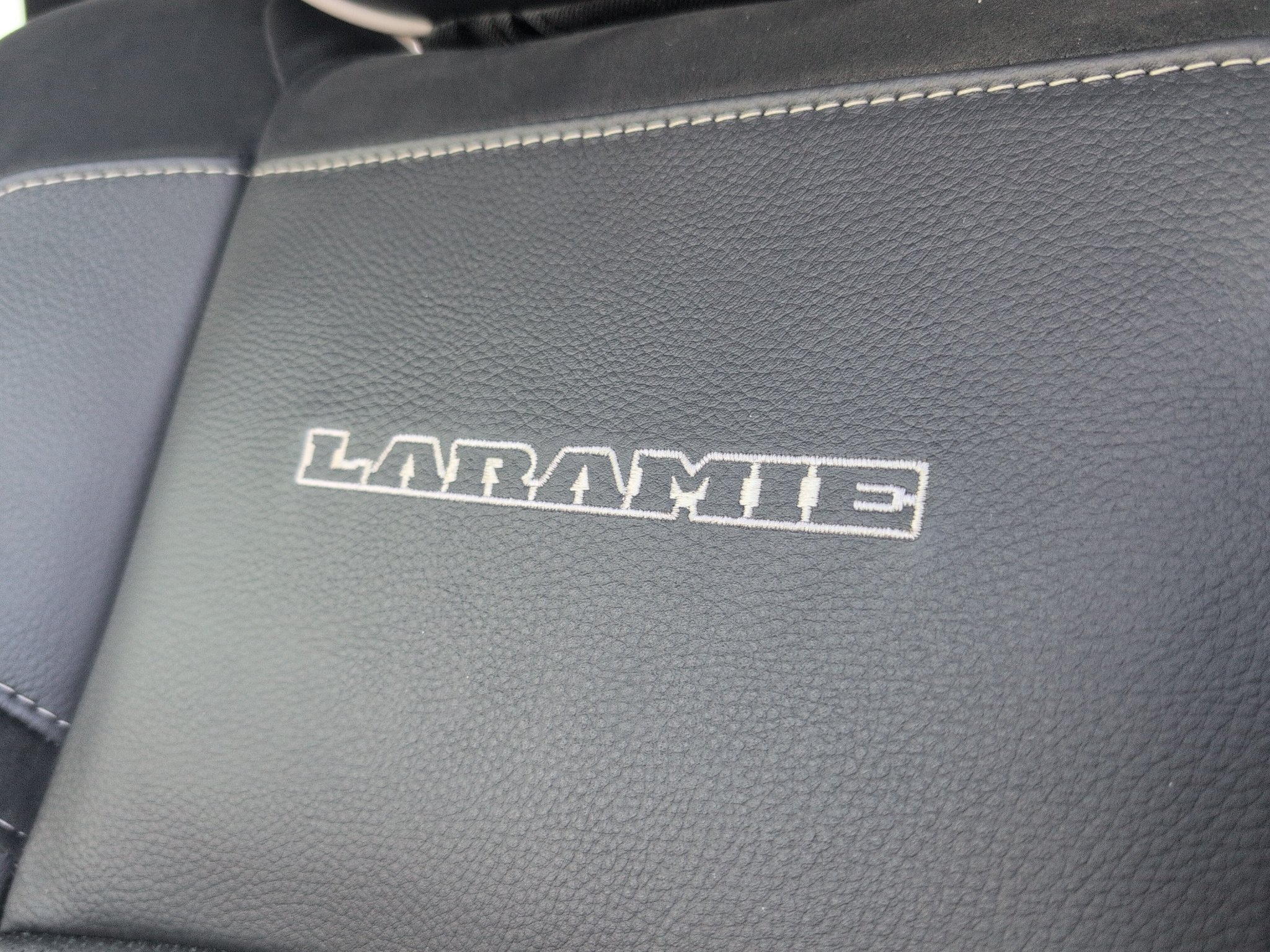 Used 2026 RAM 2500 Laramie AWD/4WD image 22