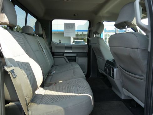 Used 2015 Ford F150 XLT w/ Equipment Group 302A Luxury AWD/4WD image 16