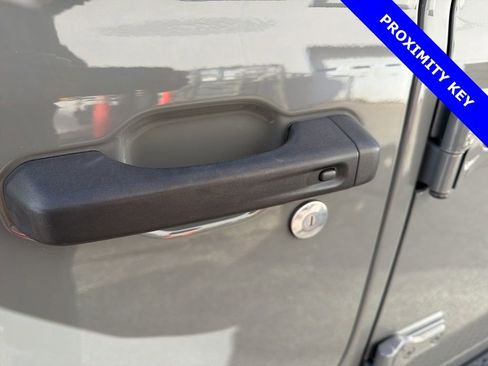 Certified 2021 Jeep Gladiator Overland w/ Popular Equipment Package image 2