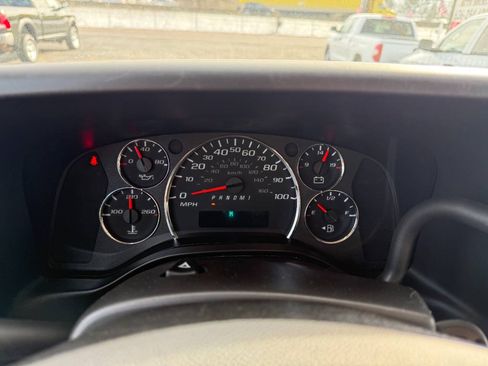 Used 2020 Chevrolet Express 2500 w/ Safety Package RWD image 11