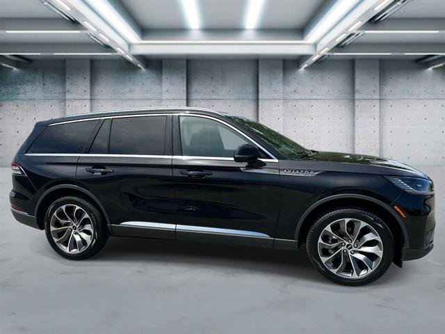 Certified 2025 Lincoln Aviator Reserve w/ Illumination Package AWD/4WD image 23