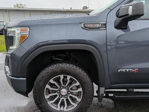 Used 2022 GMC Sierra 1500 AT4 AWD/4WD image 3