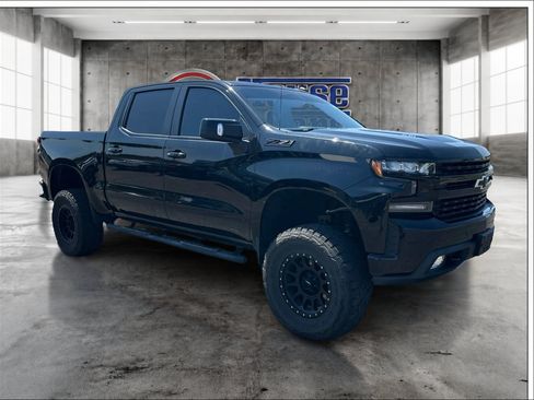 Used 2020 Chevrolet Silverado 1500 LT Trail Boss AWD/4WD image 3