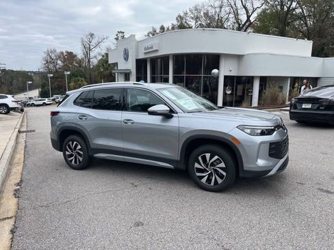 New 2026 Volkswagen Tiguan S image 2