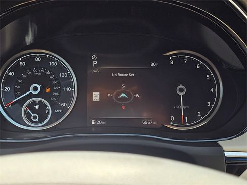 Used 2025 Genesis GV70 3.5T Sport w/ Sport Advanced Package image 31