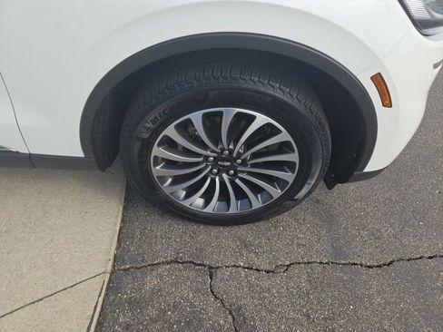 Used 2023 Lincoln Aviator Reserve w/ Elements Package Plus image 20