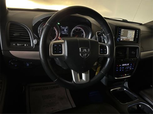 Used 2017 Dodge Grand Caravan GT image 37