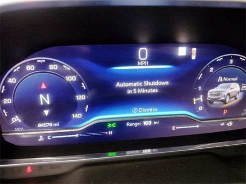 Used 2023 Chevrolet Suburban High Country image 41