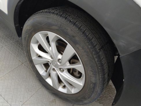 Used 2019 Hyundai Tucson Value FWD image 31