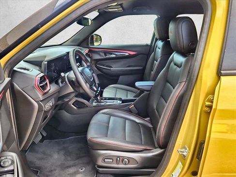 Used 2025 Chevrolet TrailBlazer RS w/ Driver Confidence Package AWD/4WD image 15