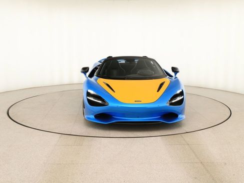 Used 2024 McLaren 750S Spider RWD image 12