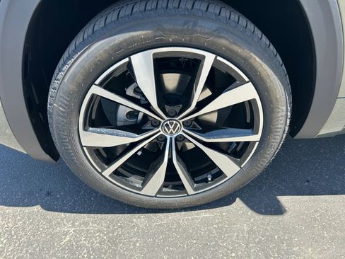 New 2026 Volkswagen Atlas SEL Premium R-Line AWD/4WD image 25