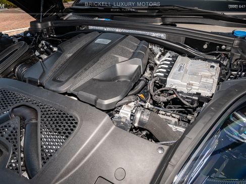 Used 2022 Porsche Macan S AWD/4WD image 38