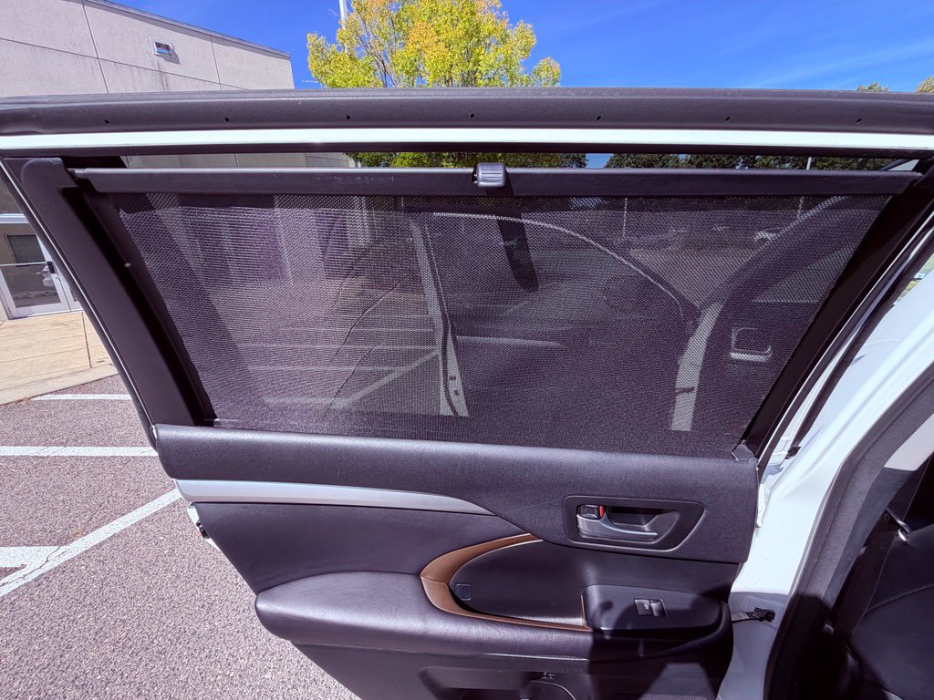 Used 2016 Toyota Highlander XLE FWD image 13