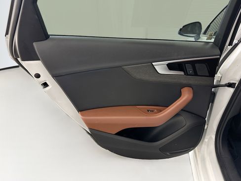 Used 2020 Audi A4 2.0T Premium w/ Convenience Package image 28