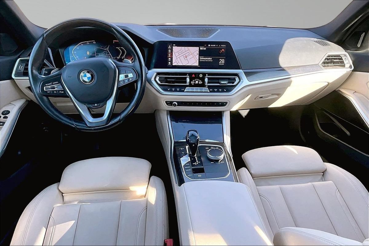 Used 2020 BMW 330i xDrive Sedan w/ Premium Package AWD/4WD image 19
