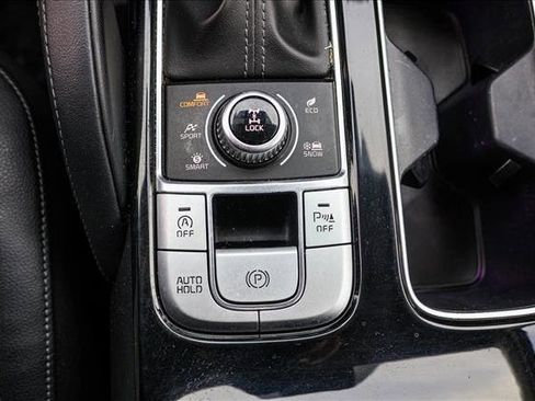 Used 2022 Kia Telluride EX w/ EX Premium Package image 23