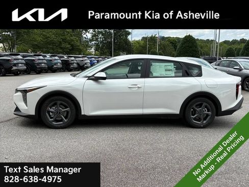 New 2026 Kia K4 FWD image 3