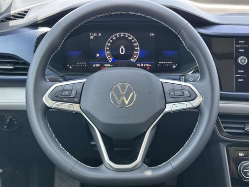 Used 2024 Volkswagen Taos SE image 22
