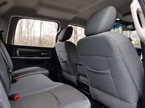 Used 2014 RAM 3500 Big Horn image 34