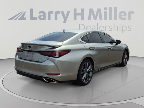 Used 2020 Lexus ES 350 F Sport w/ Accessory Package 2 FWD image 5