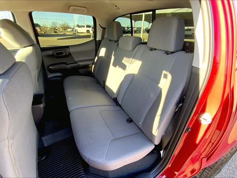 Used 2018 Toyota Tacoma SR w/ SR Convenience Package AWD/4WD image 21
