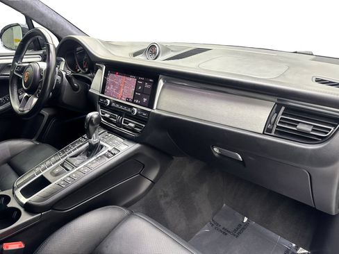 Used 2020 Porsche Macan Turbo AWD/4WD image 51