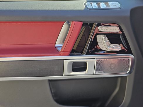 Certified 2025 Mercedes-Benz G 580 w/ EQ Technology image 24