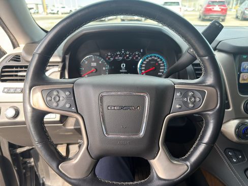 Certified 2019 GMC Yukon XL Denali AWD/4WD image 19