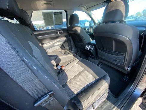 Certified 2023 Kia Sorento LX FWD image 25