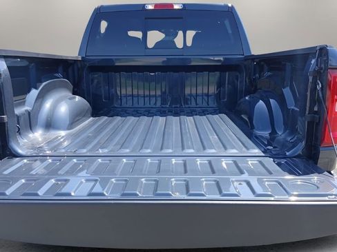 Used 2025 RAM 1500 Big Horn AWD/4WD image 21