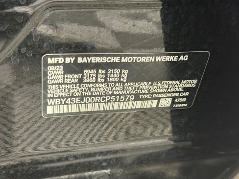 Used 2024 BMW i7 eDrive50 w/ M Sport Package RWD image 29
