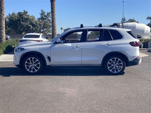 Certified 2024 BMW X5 xDrive40i w/ Premium Package image 10