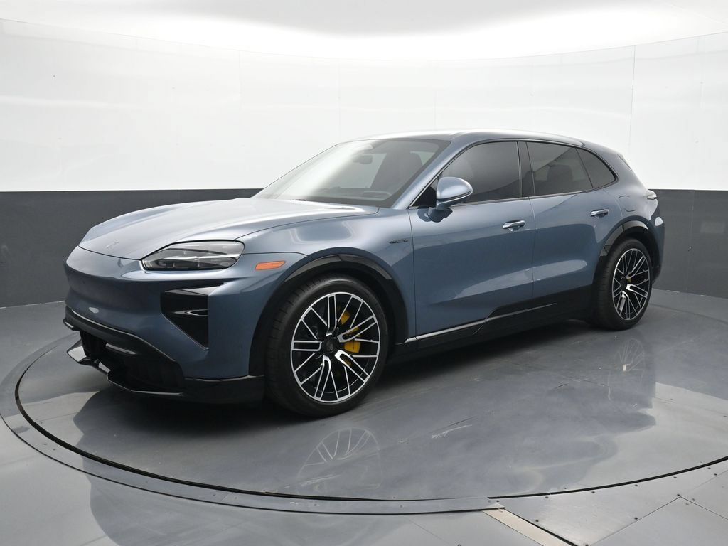 Certified 2026 Porsche Cayenne Turbo AWD/4WD image 1