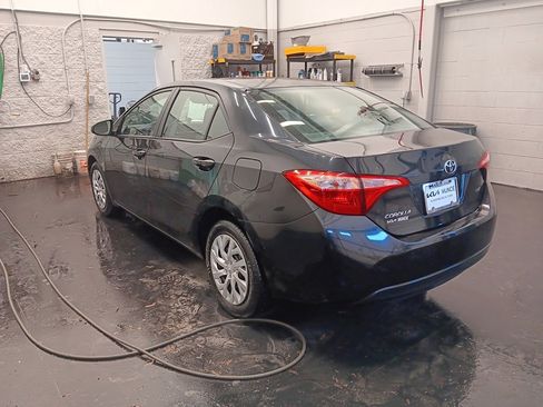 Used 2017 Toyota Corolla L image 9