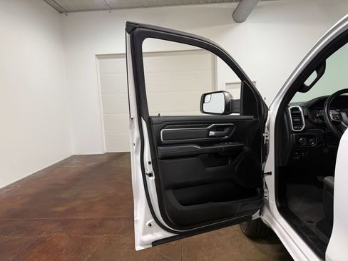 Used 2022 RAM 1500 Big Horn AWD/4WD image 58