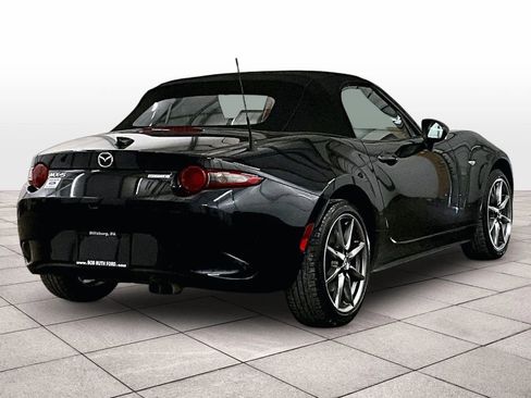 Used 2023 MAZDA MX-5 Miata Grand Touring RWD image 11