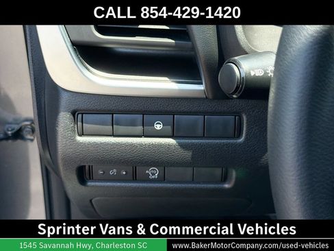 Used 2023 Nissan Rogue SV AWD/4WD image 10