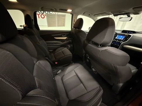 Used 2019 Subaru Ascent Premium image 7